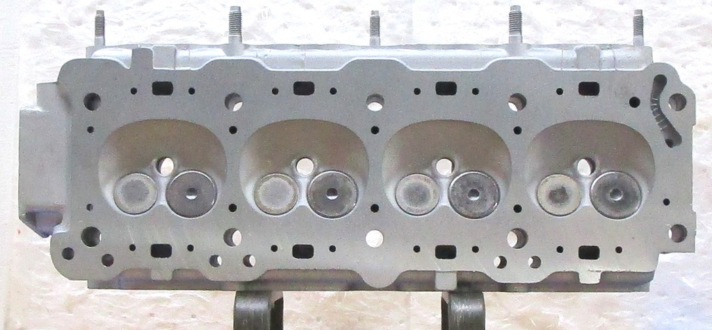 1992 Reconditioned Aluminum Cylinder Head For GM/Oldsmobile 2.3L/138 CID L4, 8V SOHC ( ON LINE ) Valves and Springs Only, Casting# 24573087, 2022, Vin : 3, Compatible With : Achieva, 1992 Buick Skylark, Pontiac Grand Am ( No core Charge ) this is a Used casting so there are visible chips and scratches but they will not affect the performance of the cylinder head. Please ask for shipping information.