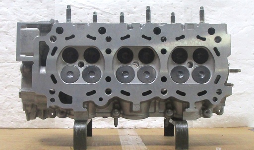 [5W0015WC] 2002-2009 Reconditioned Aluminum Cylinder Head For Nissan 3.5L/3498, 4.0L/3954 CID V6, 24V DOHC ( LEFT ) Casting # L-CD7 9L, VQ35DE, Compatible With : 350z, Altima, Maxima, Murano, Quest, 2003-2008 Infinity FX35, G35, M35 ( $100.0 Core Charge ) this is a Used casting so there are visible chips and scratches but they will not affect the performance of the cylinder head. C.H.E will provide Return Core label, please ask for shipping information.