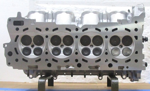 [7XL123WC] 2007-2015 Reconditioned Aluminum Cylinder Head For Toyota 5.7L/ 345 CID V8, 32V DOHC ( LEFT ) With Cams, Casting # 3UR LHB3, 3URFBE & 3URFE, 2865L, Compatible With : Land Cruiser, Sequoia, Tundra, 2008-2011, 2013-2015 Lexus LX570 ( $150.00 Core Charge ) this is a Used casting so there are visible chips and scratches but they will not affect the performance of the cylinder head. C.H.E will provide Return Core label, please ask for shipping information.
