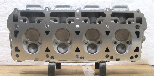 [23R031VS] 2009-2014 Reconditioned Aluminum Cylinder Head For Dodge/Chrysler 5.7L/345 CID HEMI V8, 16V OHV ( RIGHT ) Valves And Springs Only, No EGR, Casting # 53021616DE /DD, Vin : T, EZD,EZH Comp With : Challenger, Charger, Durango, Ram Series Trucks, 300, Aspen, Commander, Grand Cherokee, ( $100.0 Core Charge ) this is a Used casting so there are visible chips and scratches but they will not affect the performance of the cylinder head. C.H.E will provide Return Core label, please ask for shipping information.
