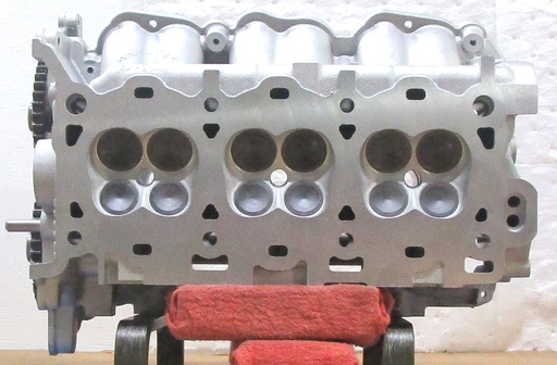 [2VR014WC] 1996-1999 Reconditioned Alumium Cylinder Head For 3.0L/181 CID, V6, 24V DOHC ( Right ) Casting # RF F5DE-6090-FC, 2FZ7, Compatible With : Taurus ( $100.00 Core Charge ) this is a Used casting so there are visible chips and scratches but they will not affect the performance of the cylinder head. C.H.E will provide Return Core label, please ask for shipping information.