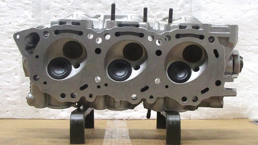 [5WR213WC] 1984-1996 Reconditioned Aluminum Cylinder Head For Nissan 3.0L/181 CID V6, 12V SOHC ( RIGHT ) With Cam, No Rocker arms or Lifters, Casting # R-V52 2L, VG30E Compatible With : Maxima, Pathfinder, Pick Up, ( $100 Core Charge ) this is a Used casting so there are visible chips and scratches but they will not affect the performance of the cylinder head. C.H.E will provide Return Core label, please ask for shipping information.