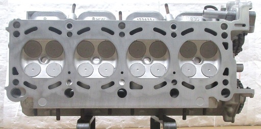 [0NR219WC] 2010 BMW 4.4L/4398cc V8 DOHC Reconditioned ( Right ) Cylinder head Casting # 1729334, Compatible With : 1990 3.0L E32, 1997-2003 540I, 740I ($150.0 Core Charge) this is a Used casting so there are visible chips and scratches but they will not affect the performance of the cylinder head. C.H.E will provide Return Core label, please ask for shipping information.