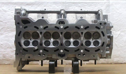 [3S0004VS] 2015 Reconditioned Aluminum Cylinder Head For Hyundai Elantra 2.0L, L4, 16 Valve, DOHC, Valves And Springs Only, Casting # HT NU-AKS #5 ( $100.0 Core Charge ) this is a Used casting so there are visible chips and scratches but they will not affect the performance of the cylinder head. C.H.E will provide Return Core label, please ask for shipping information.