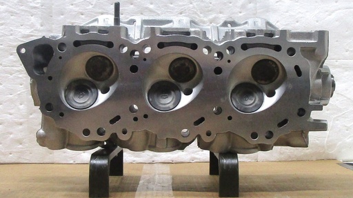 [5WR113WC] 1988-1998 Reconditioned Aluminum Cylinder Head For Nissan 3.0L/181 CID V6, SOHC 12V ( RIGHT ) With Cam, Casting # R-85E 12L, VG30E, Compatible With : Maxima, Quest, Mercury Villager, Vin : 1, H, W ( $100.0 Core Charge ) this is a Used casting so there are visible chips and scratches but they will not affect the performance of the cylinder head. C.H.E will provide Return Core label, please ask for shipping information.