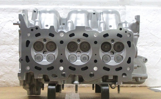 [4PR203VS] 2006-2015 Reconditioned Aluminum Cylinder Head For Lexus IS250 2.5L/2499 CID V6, 24 Valve DOHC. ( RIGHT ) Valves and Springs Only, Casting # 4GR-RH, 4GRFSE, 2859R ( $100.0 Core Charge ) this is a Used casting so there are visible chips and scratches but they will not affect the performance of the cylinder head. C.H.E will provide Return Core label, please ask for shipping information.