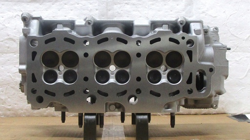 [17R013WC] 1994-2003 Reconditioned Aluminum Right Cylinder Head For Toyota 3.0L/2995 CID V6, 24 Valve DOHC ( IN LINE ) With Cams, Casting # 9R, 1MZFE, 2897 Compatible With : Avalon, Camry, Highlander, Sienna, Solara ( $120.00 Core Charge ) this is a Used casting so there are visible chips and scratches but they will not affect the performance of the cylinder head. C.H.E will provide Return Core label, please ask for shipping information.