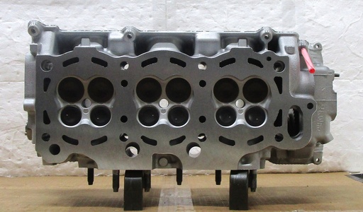 [17R113WC] 1994-2003 Reconditioned Aluminum Right Cylinder Head For Toyota 3.0L/2995 CID V6, 24 Valve DOHC ( IN LINE ) With Cams, Casting # B3R, 1MZFE, 2897 Compatible With : Avalon, Camry, Highlander, Sienna, Solara ( $120.00 Core Charge ) this is a Used casting so there are visible chips and scratches but they will not affect the performance of the cylinder head. C.H.E will provide Return Core label, please ask for shipping information.