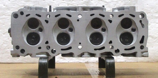 [5W0104WC] 1983-1986 Reconditioned Aluminum Cylinder Head For Nissan 1.6L/1597 CID L4, 8 Valve SOHC ( IN LINE ) With Cam Only, No rocker arms Or Lifters, Casting # 31M 1-1, E16, 2313, Compatible WIth : Pulsar, Sentra, Vin : M. P, ( $50.0 Core Charge ) this is a Used casting so there are visible chips and scratches but they will not affect the performance of the cylinder head. C.H.E will provide Return Core label, please ask for shipping information.