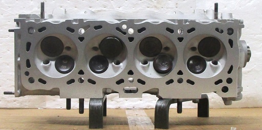 [5W0107WC] 1984-1989 Reconditioned Aluminum Cylinder Head For Nissan 2.0L/1974 CID L4, 8V SOHC ( IN LINE ) With Cam, Casting # 02F L4, CA20E, Compatible With : Stanza, 200SX Vin : H,P ( No Core charge ) this is a Used casting so there are visible chips and scratches but they will not affect the performance of the cylinder head, please ask for shipping information.