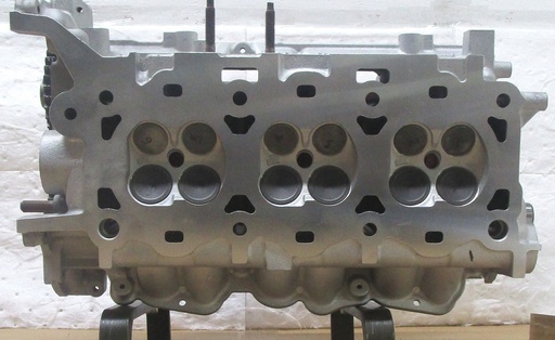 [2VL410WC] 1995-2000 Reconditioned Aluminum Cylinder Head for Ford 2.5L/155 CID V6, 24V DOHC ( LEFT ) With Cams, Casting # RF F53E-6C064-AD, 2FT3, Vin : L, Compatible With : Contour, Mercury Cougar, Mystique ( $100.00 Core Charge ) this is a Used casting so there are visible chips and scratches but they will not affect the performance of the cylinder head. C.H.E will provide Return Core label, please ask for shipping information.