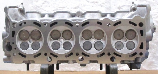 [7XL122WC] 2004-2009 Reconditioned Aluminum Cylinder Head For Toyota/Lexus 4.7L/285 CID V8, 32V DOHC ( LEFT ) With Cams, Casting # L4, 2UZFE, 2853L, Compatible With : 4 Runner, Land Cruiser, Sequoia, Tundra, Lexus GX470, LX470, ( $100.00 Core Charge ) this is a Used casting so there are visible chips and scratches but they will not affect the performance of the cylinder head. C.H.E will provide Return Core label, please ask for shipping information.