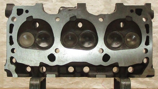 [1001220VS] 1983-1987 Reconditioned Cast Iron Cylinder Head for Buick 3.0L/181, 3.8L/231 CID V6, 12V OHV ( BOTH ) Valves and Springs only, Casting # 25518445, 2B21, Compatible with : 1983-85 Buick Century, Elantra, Regal, 1981-85 Chevrolet Caprice, Impala, 1982-84 GMC Caballero, 1983-1985 Oldsmobile Cutlass, Ciera, 1985 Pontiac Grand Am, Vin : E, 7, 9 , A, B, 3, L, ( No Core Charge ) this is a Used casting so there are visible chips and scratches but they will not affect the performance of the cylinder head. C.H.E will provide Return Core label, please ask for shipping information.