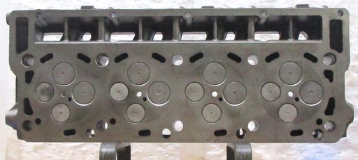 [2V0338VS] 2002-2010 Reconditioned Cast Iron Cylinder Head for Ford 6.0L/363 CID V8, 32V OHV ( BOTH ) Diesel, Supercharged, Valves and Springs only, Cast# 1855613C1, 2FR61N, Vin : P, 20mm Dowel Holes, Injector Tubes not included, Compatible with : Ford E-Series Vans, F-Series Trucks ( No Core Charge ) this is a used casting so there are visible chips and scratches but they will not affect the performance of the cylinder head. C.H.E will provide Return Core label, please ask for shipping information.
